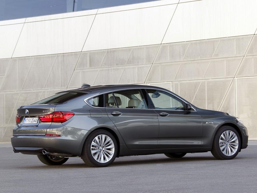  BMW 535i Gran Turismo Luxury Line 2013 года  (фото 13 из 16)